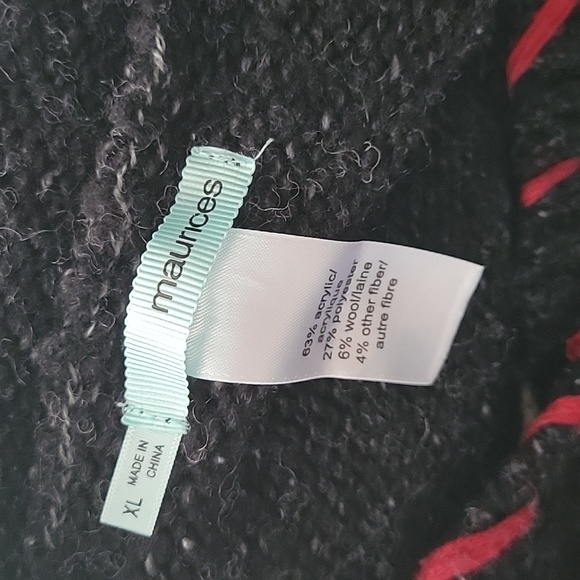 Women's Hooded Sweater - Picture 5 of 7